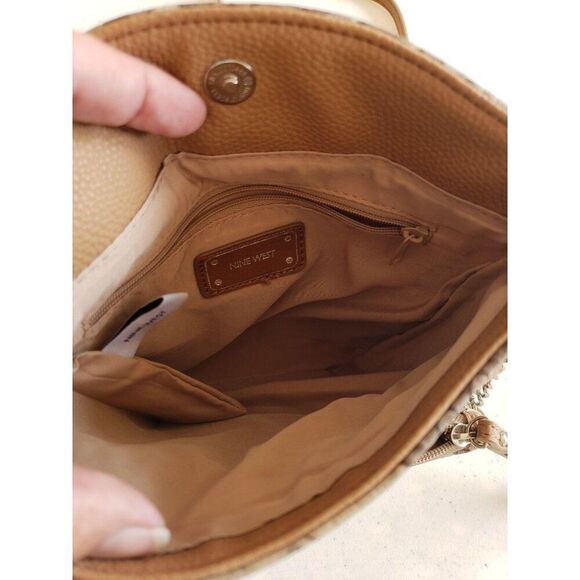 Nine West Crossbody Bag Neutral Tones Woven Faux Leather Pattern Boho Y2K - Picture 4 of 8